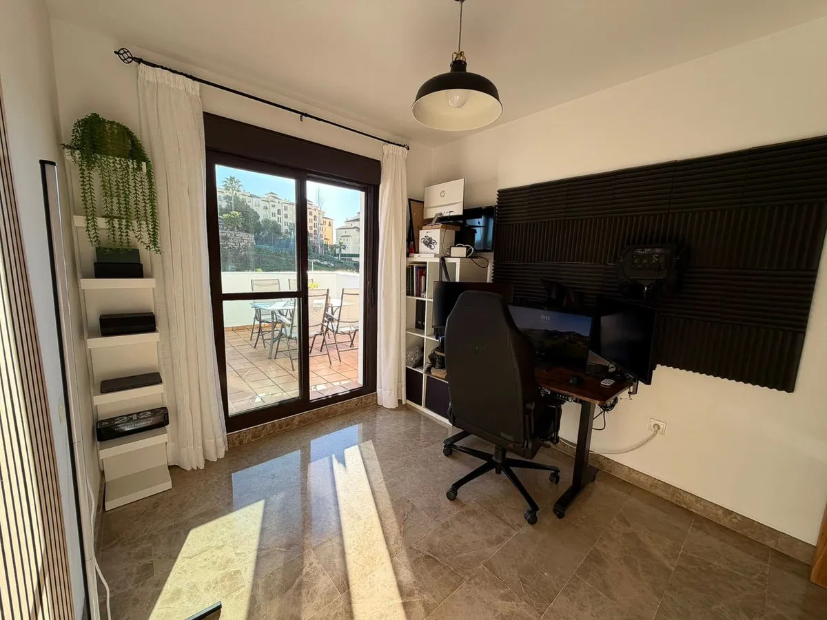 86a590ce-c32d-4b26-b049-f0c04e03b902