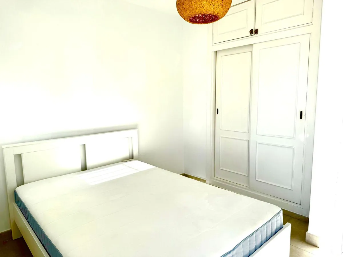 025f9bfd-13a9-47e5-a913-8167f7bad7f8