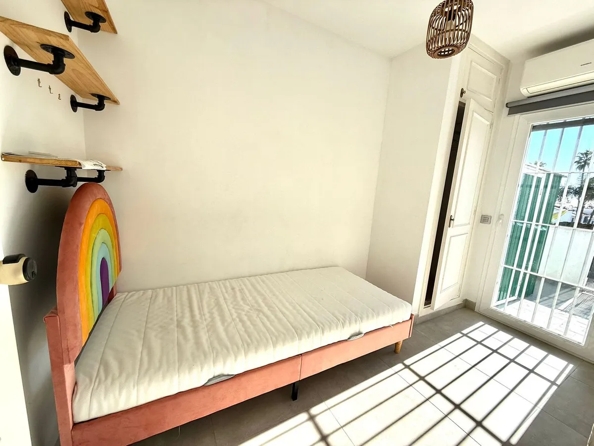 94621a15-b2cf-4cea-a1a5-f606133a883e