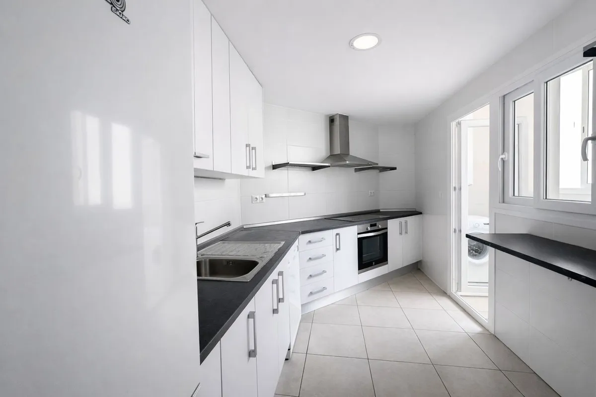 c9589a29-aa81-468e-ac4a-ca270f4d6fdd