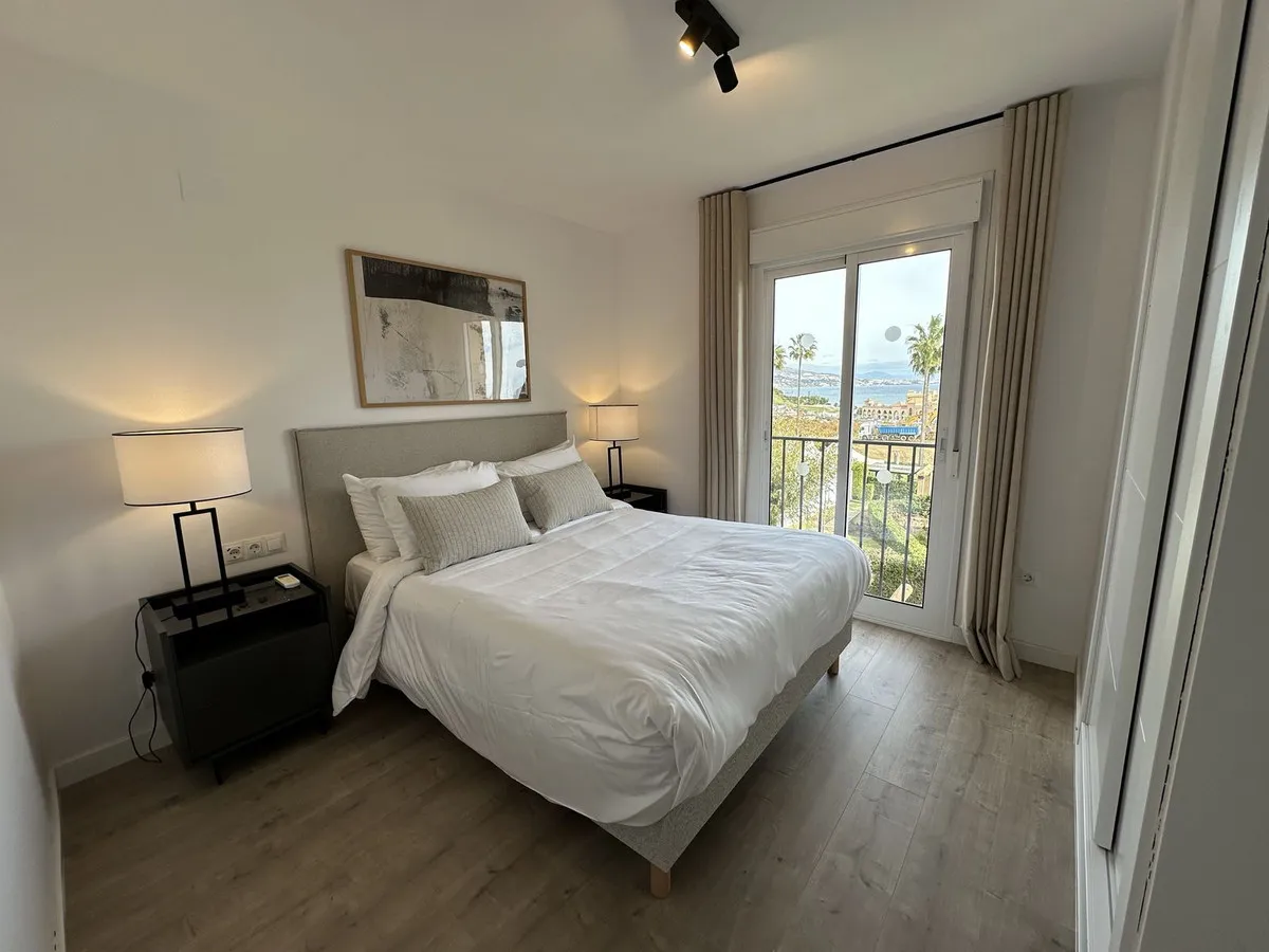 2a8ada1c-d41e-43a6-acfa-85c07c77a1ae