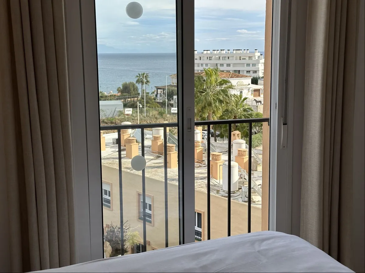 d2935c37-05c7-4a96-a0bd-d55b16a4d4fc