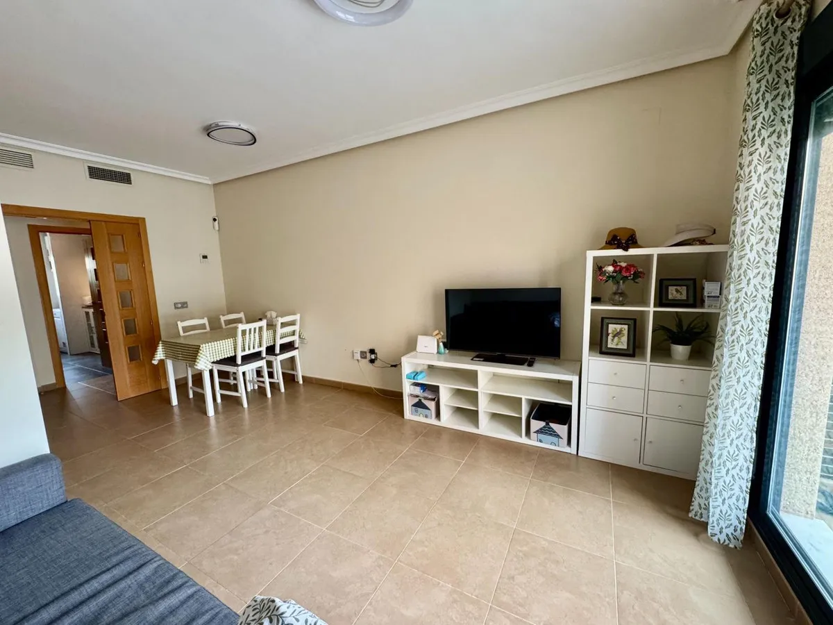 b2f33c11-0d1d-493c-a5aa-935df1f5a550