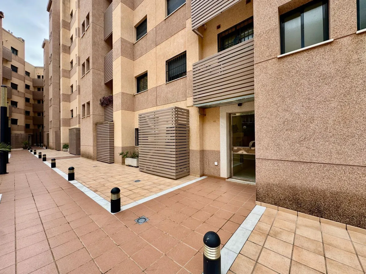 eed8a0c0-3650-4343-8030-b8cbaa6cfefe