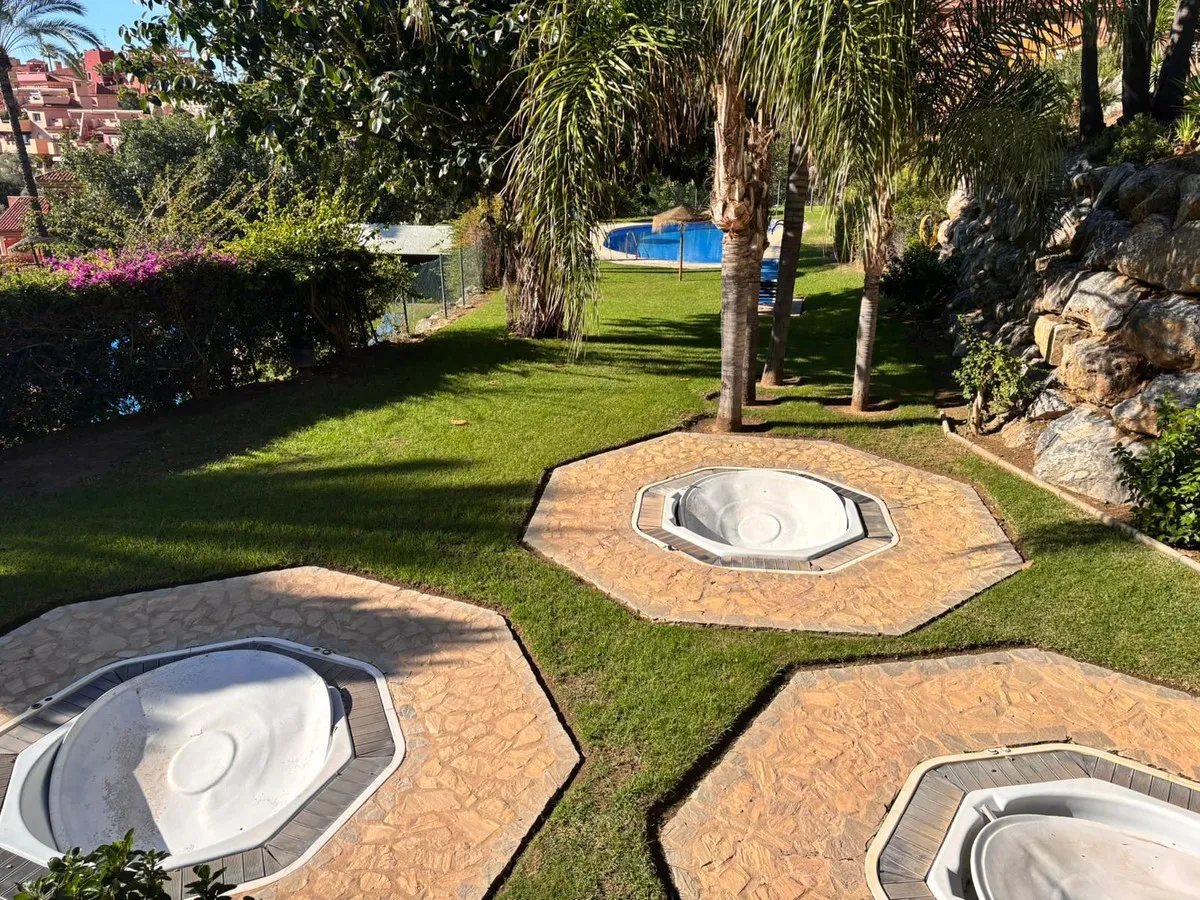 52af03b5-2473-4cce-b25c-ae7106281399