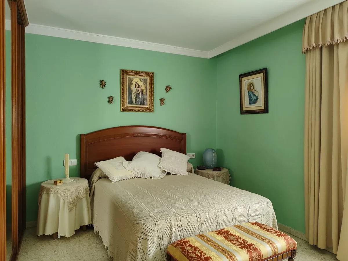 560ee6f7-8f8f-437d-a9a6-4da5570dbda8