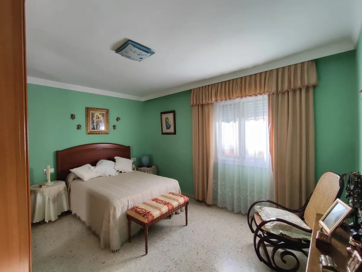 6b925e8e-685e-43e5-a7ae-e34980d68ea3