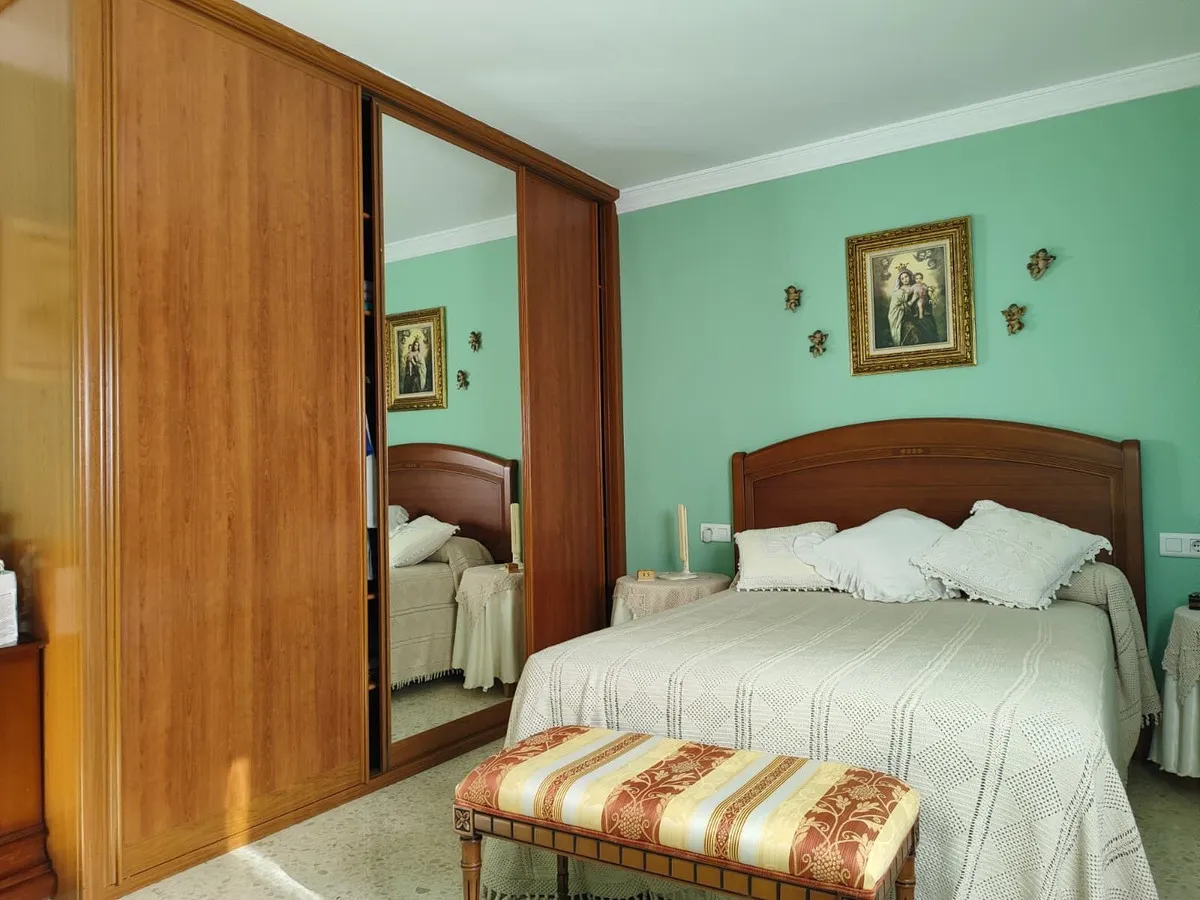 cb03cfcc-c857-4c7f-ab1d-802f56c2f173