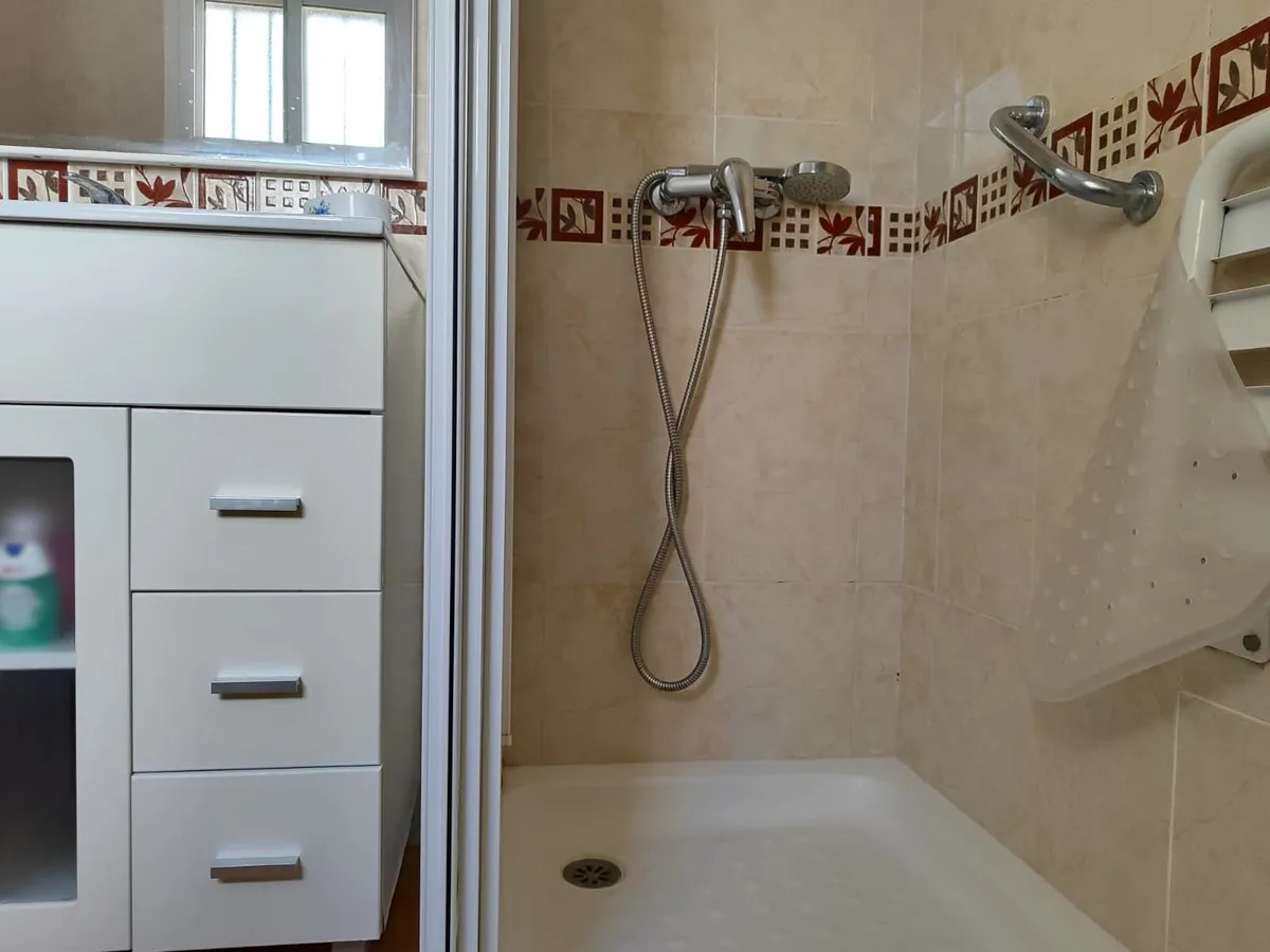 dd6eec35-b043-4251-9418-fc6611839d1f