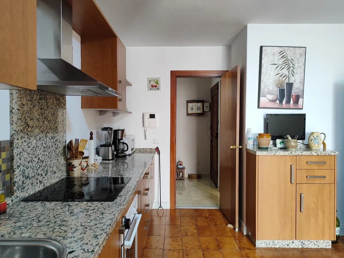 e9c76d04-fbac-4af0-830b-2d1c9f1d28c6