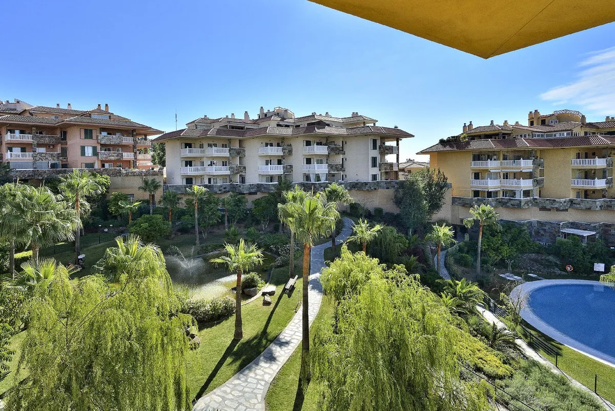 b86876e9-6de8-4fea-b704-8c7f68738417