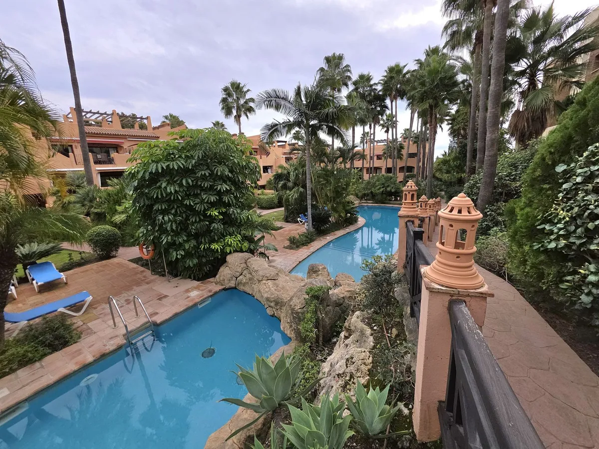 392513ca-e8b2-42e9-82d3-615981e320cc