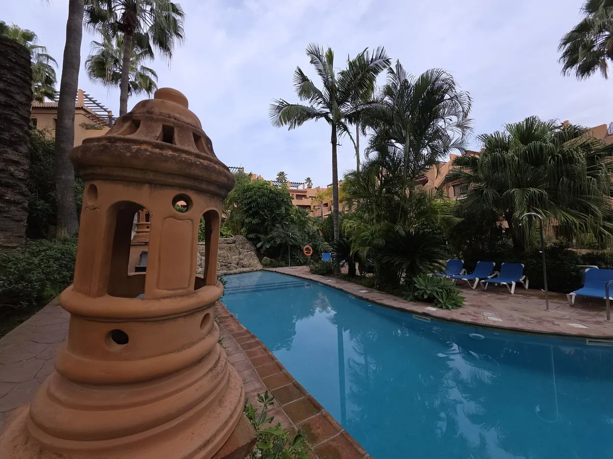 a954279c-d387-4630-8744-fc6dd46de9d7