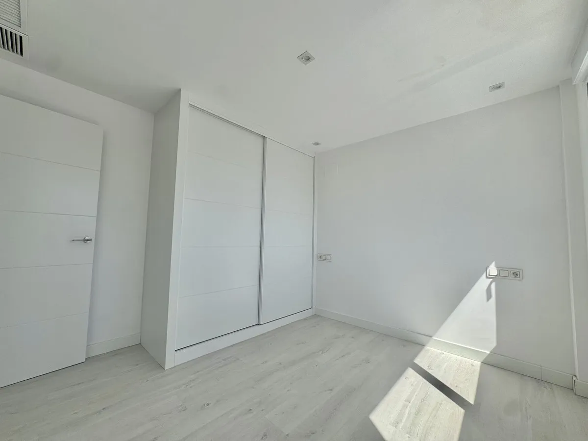 b6009d22-e5cf-4584-bda1-445366042852