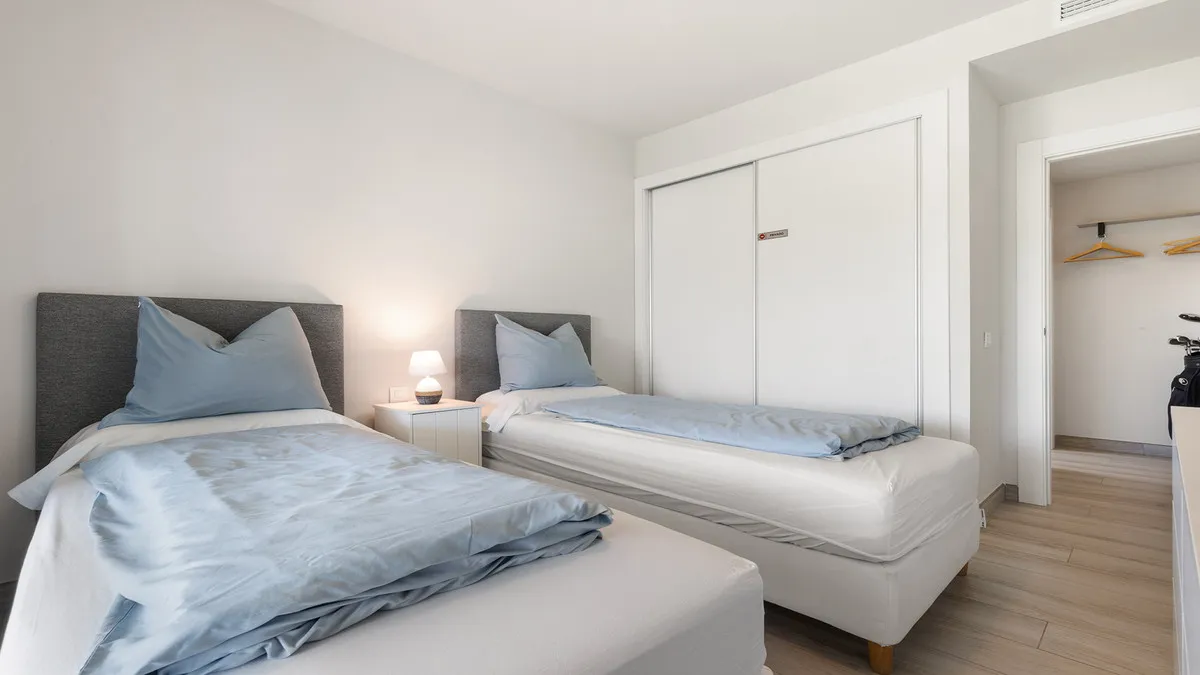 174bd888-8f56-4b34-a67e-7ec1f839f6a6