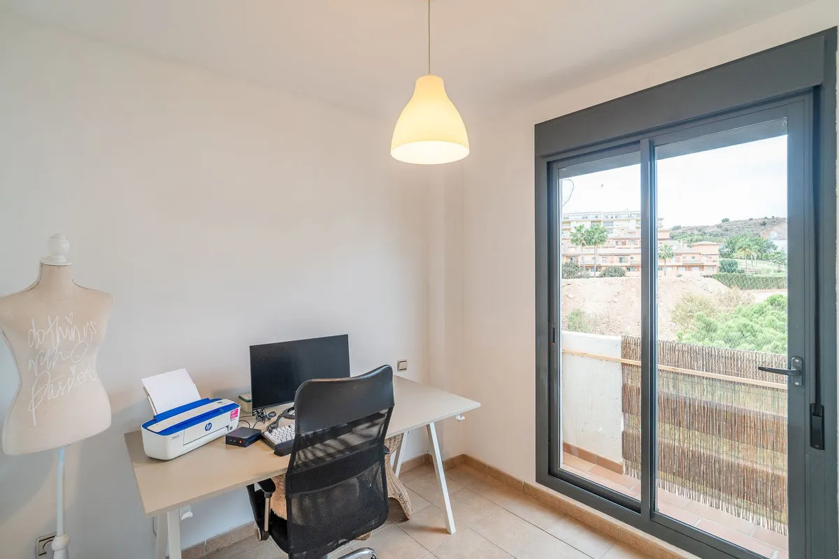 1fa4d783-dc72-45b5-b96a-694277e7722d