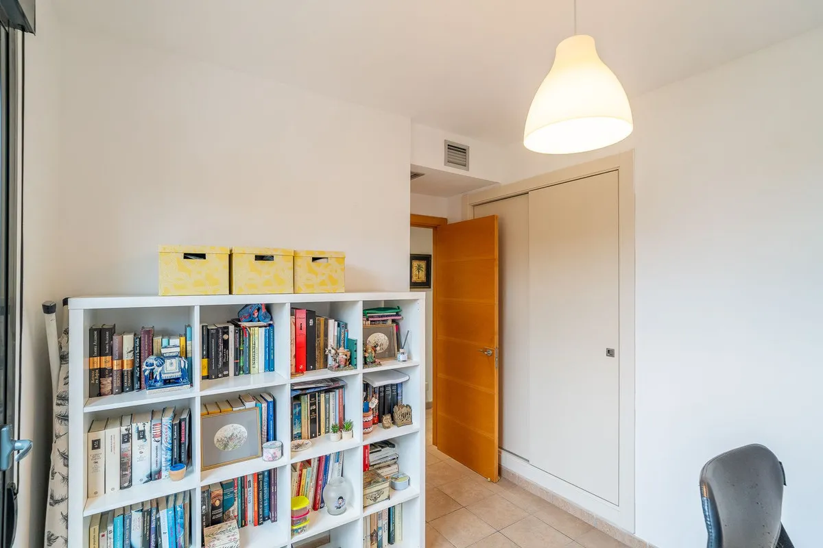 a9a2925f-c4eb-47e1-8050-b9776ed75846