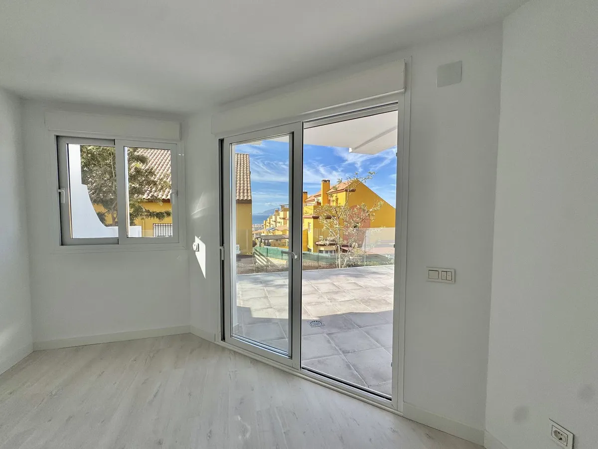 7514ba32-e774-423f-b55a-f2affd7b0e4e