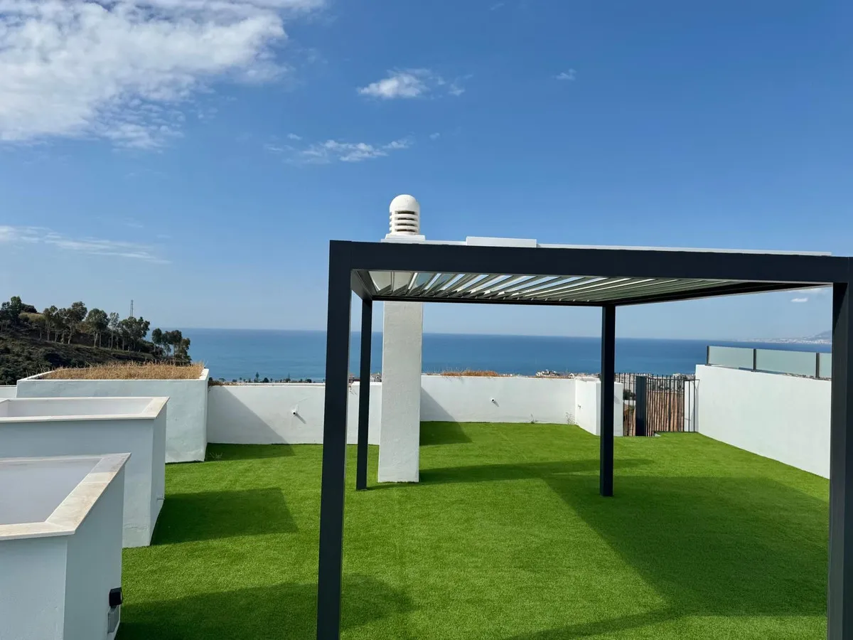 d03e92b0-30a6-4c31-b416-befa2aedcfea