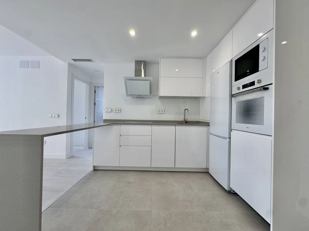 e2a8daf7-31c3-4bbf-920e-4ee7513ac7fd