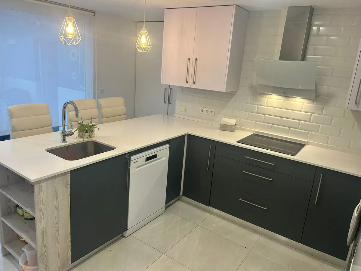 ee6e6918-0ff8-4272-82c6-9505d9fe1de6