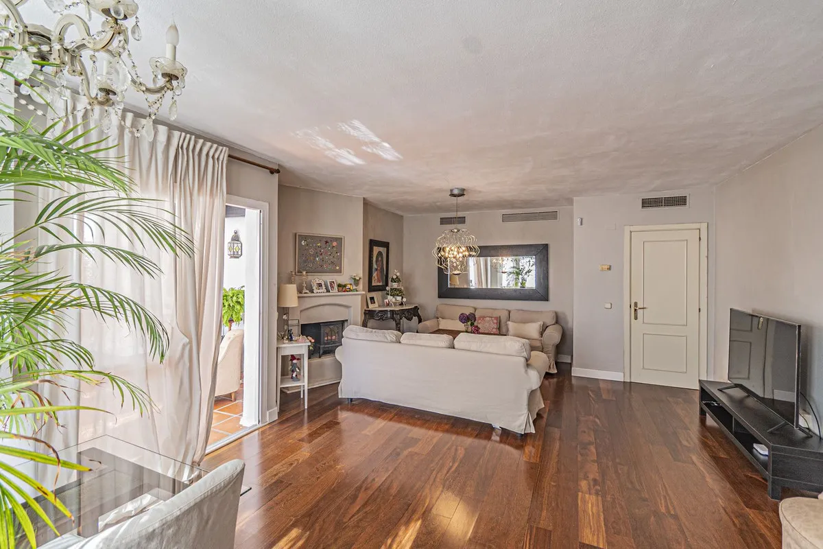 75e1e20a-e452-4a15-a105-7d1b9e119a51