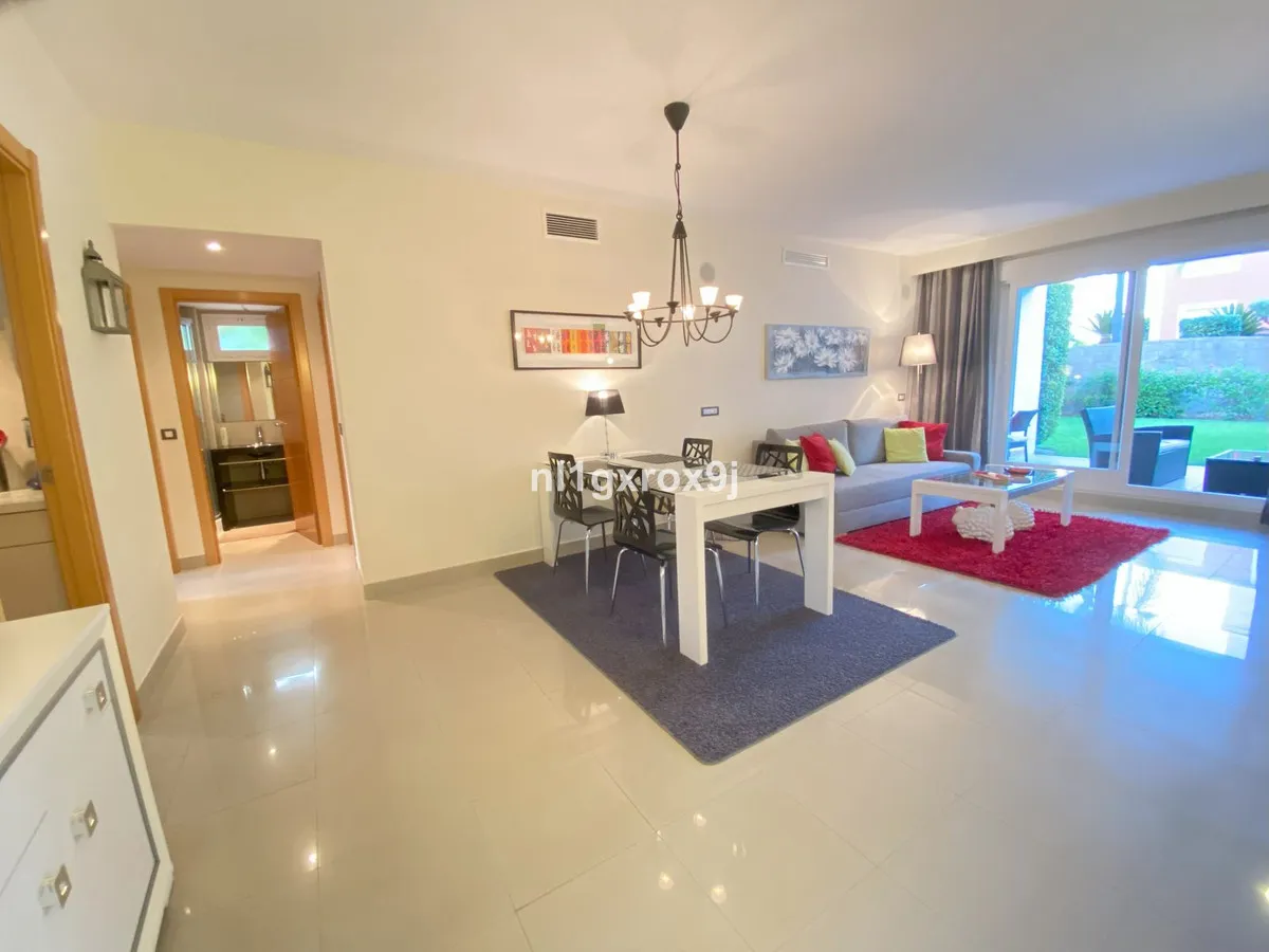 3dd00203-3aef-440f-a9fc-25f0f9db4075