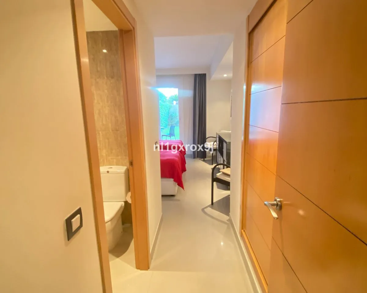 d7b0753e-7c17-42aa-979d-b2243a4dd51e