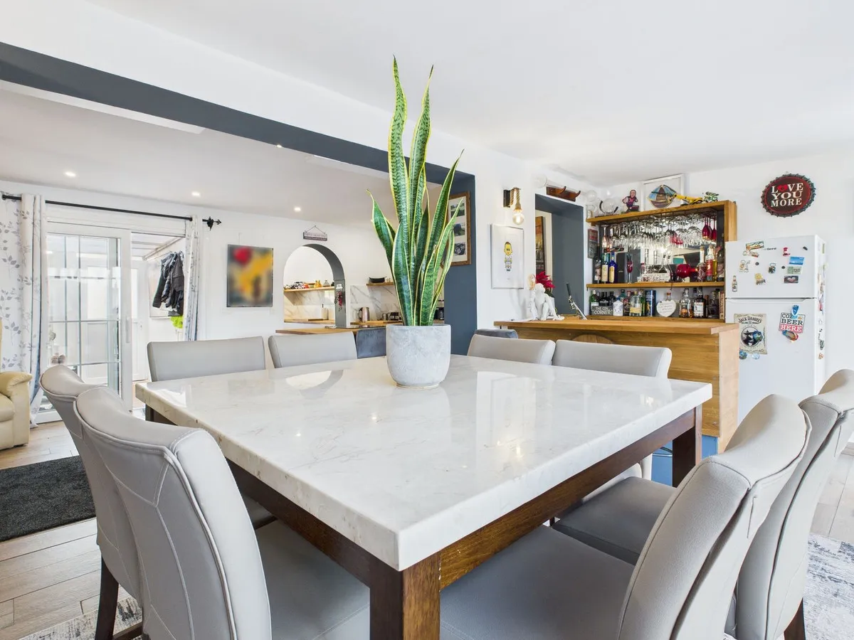 2e769a98-1c96-48a3-80cc-47826bf5abc3