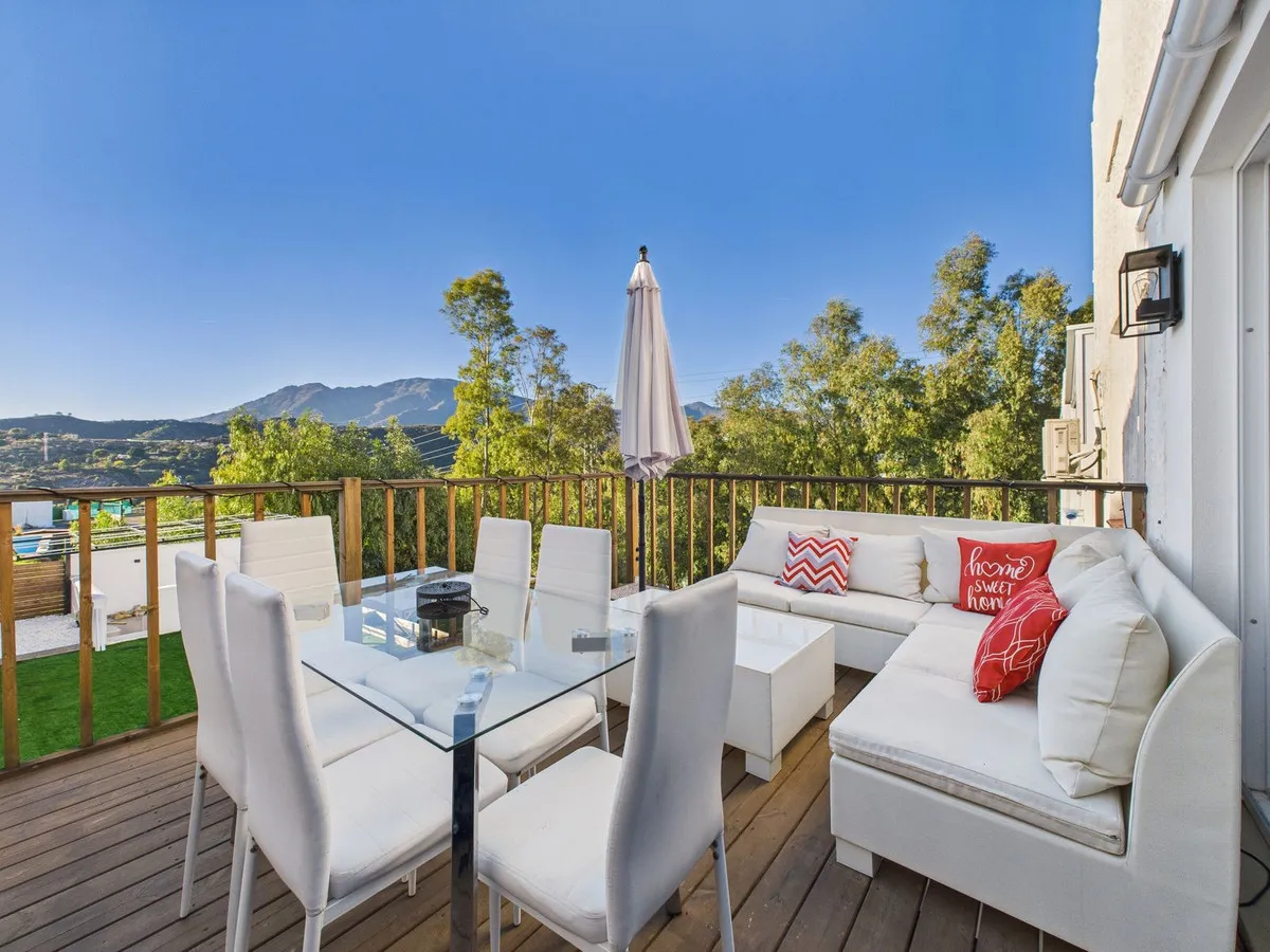 Charming 3-Bedroom Villa in Puerto Romano, Estepona