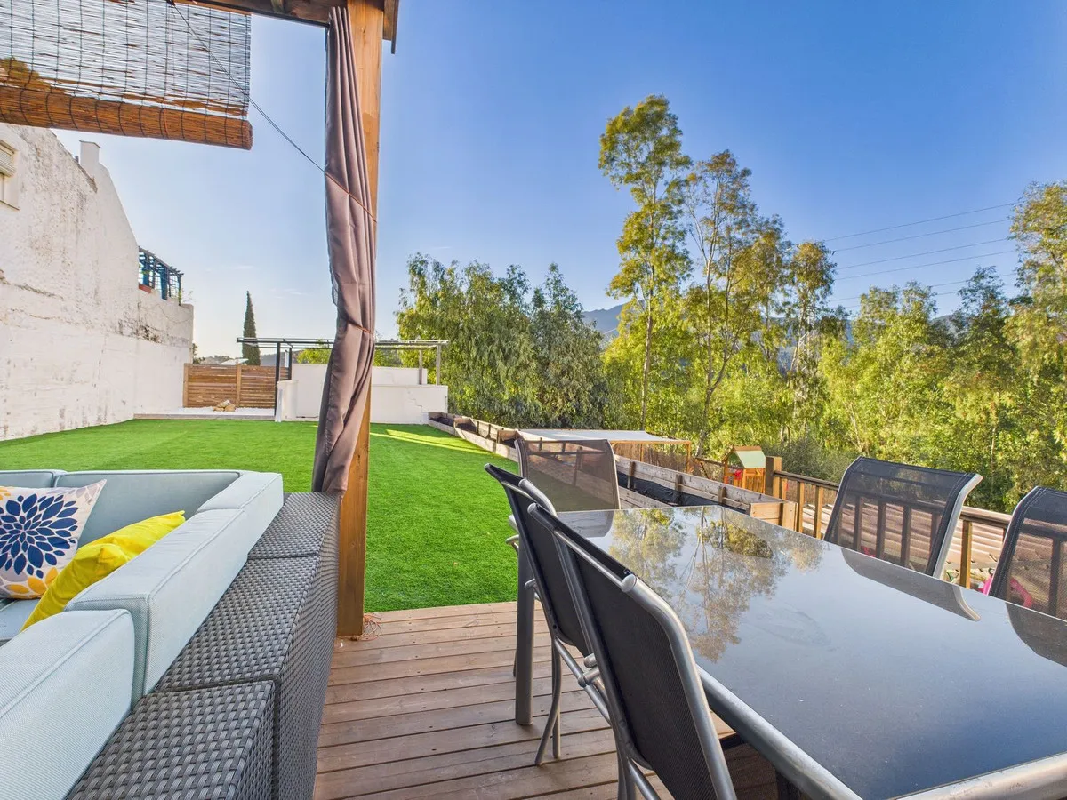 a2c70499-ae42-4e6a-9a12-86e71bf47b0a