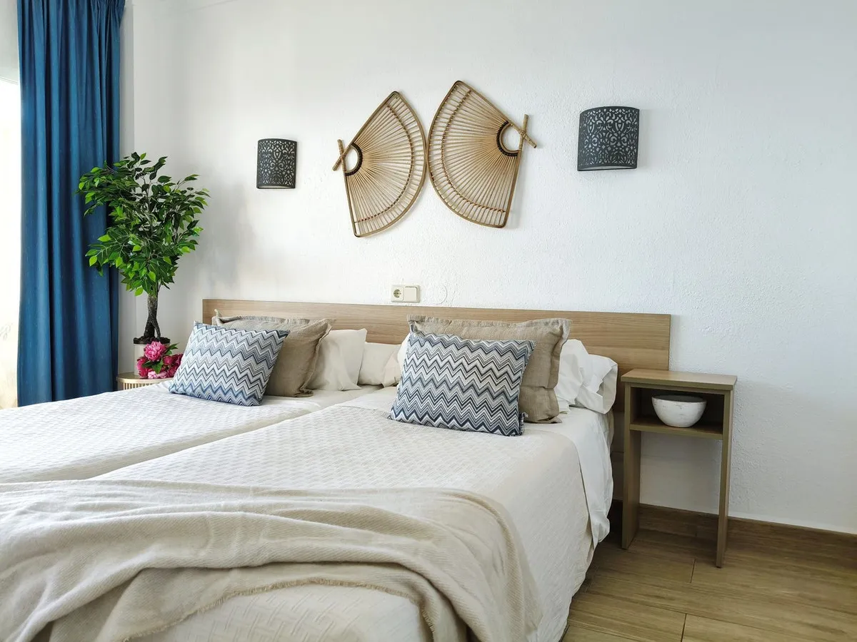 48848300-a8cd-48ac-8026-eaf8706fb228