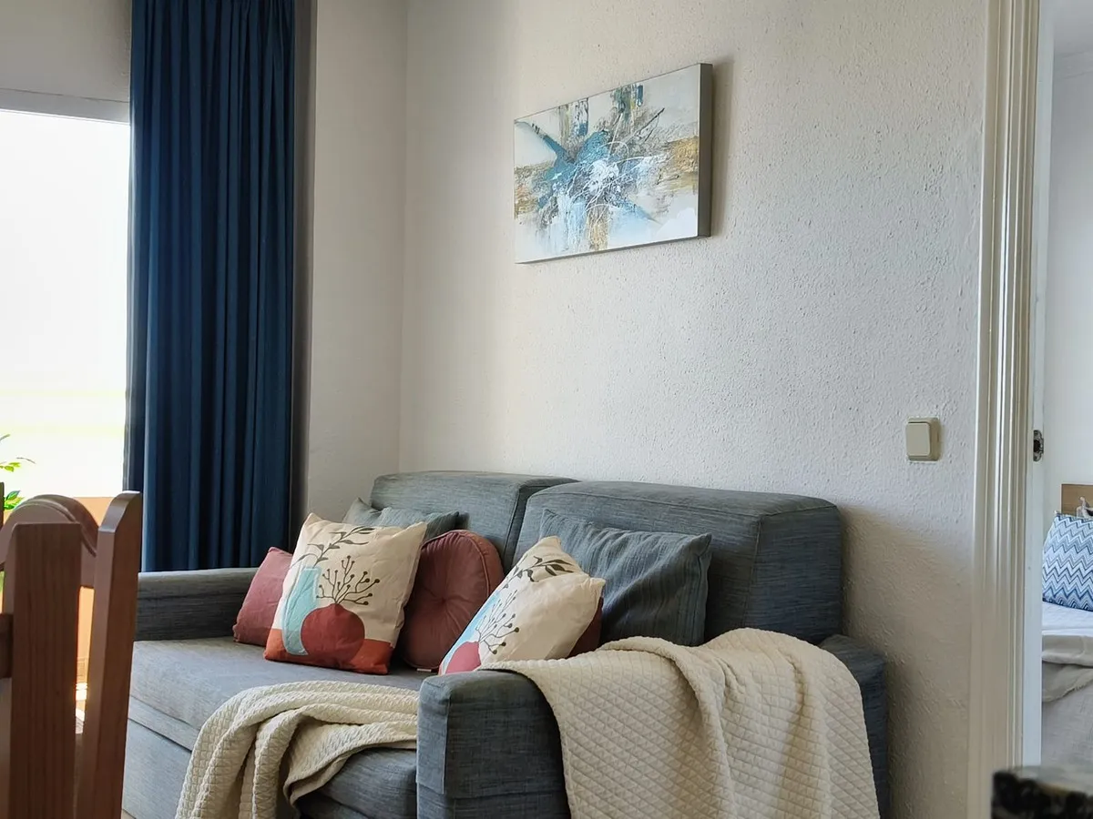 6c38c1b5-51c9-45f9-919d-5b0c21f8cc3b