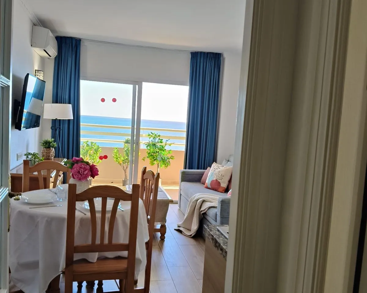 b567dd7c-332b-444f-9f59-266bc821d385