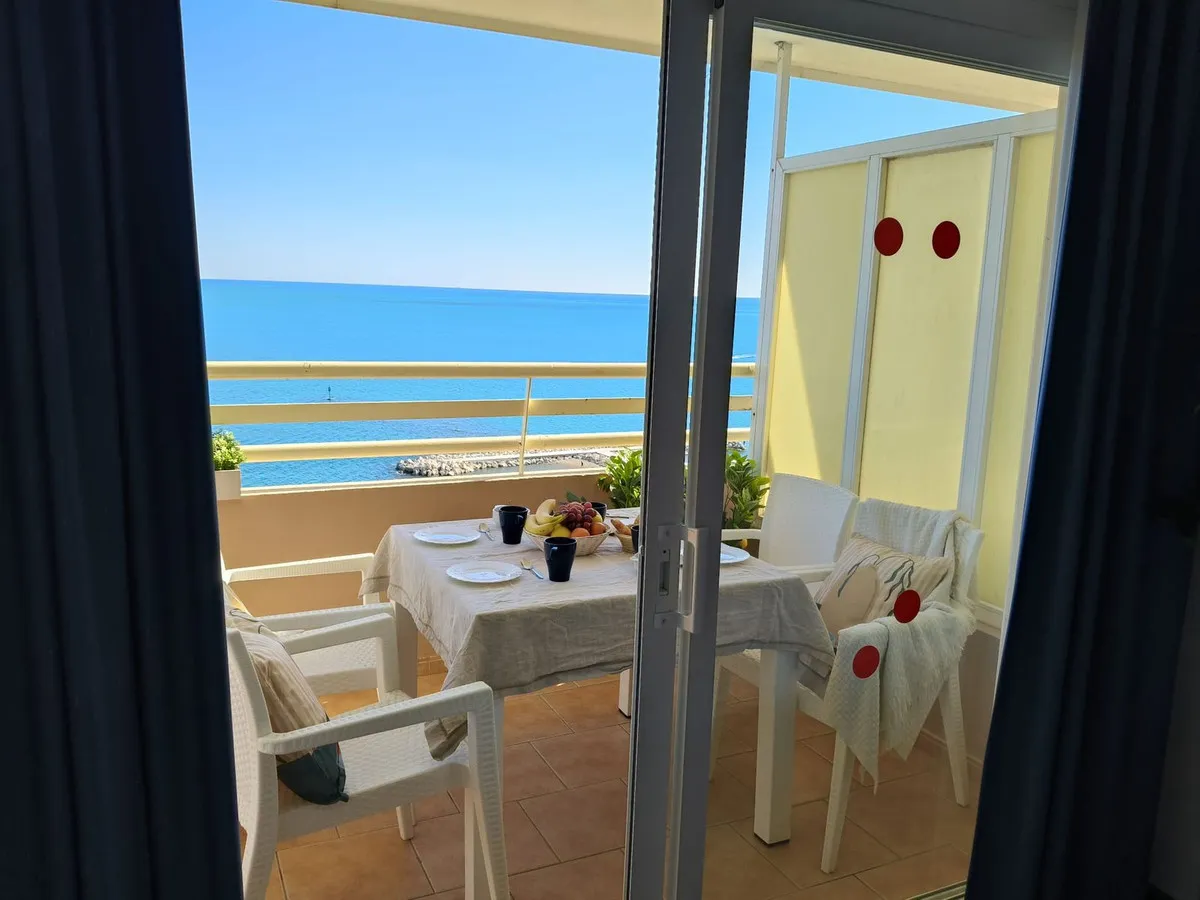 bfd4fd72-da14-4a7a-9396-e251d19b91c5