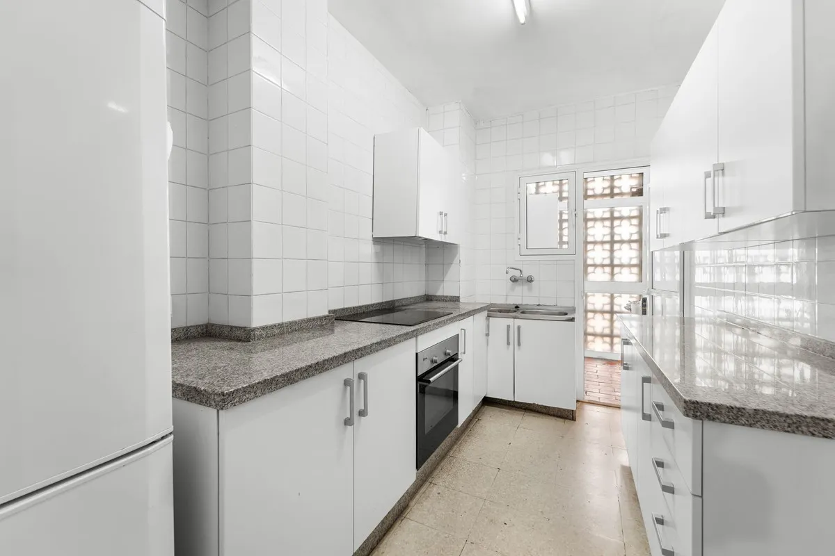 e032ad02-3295-40d1-b41a-ff38cb4fd7bc