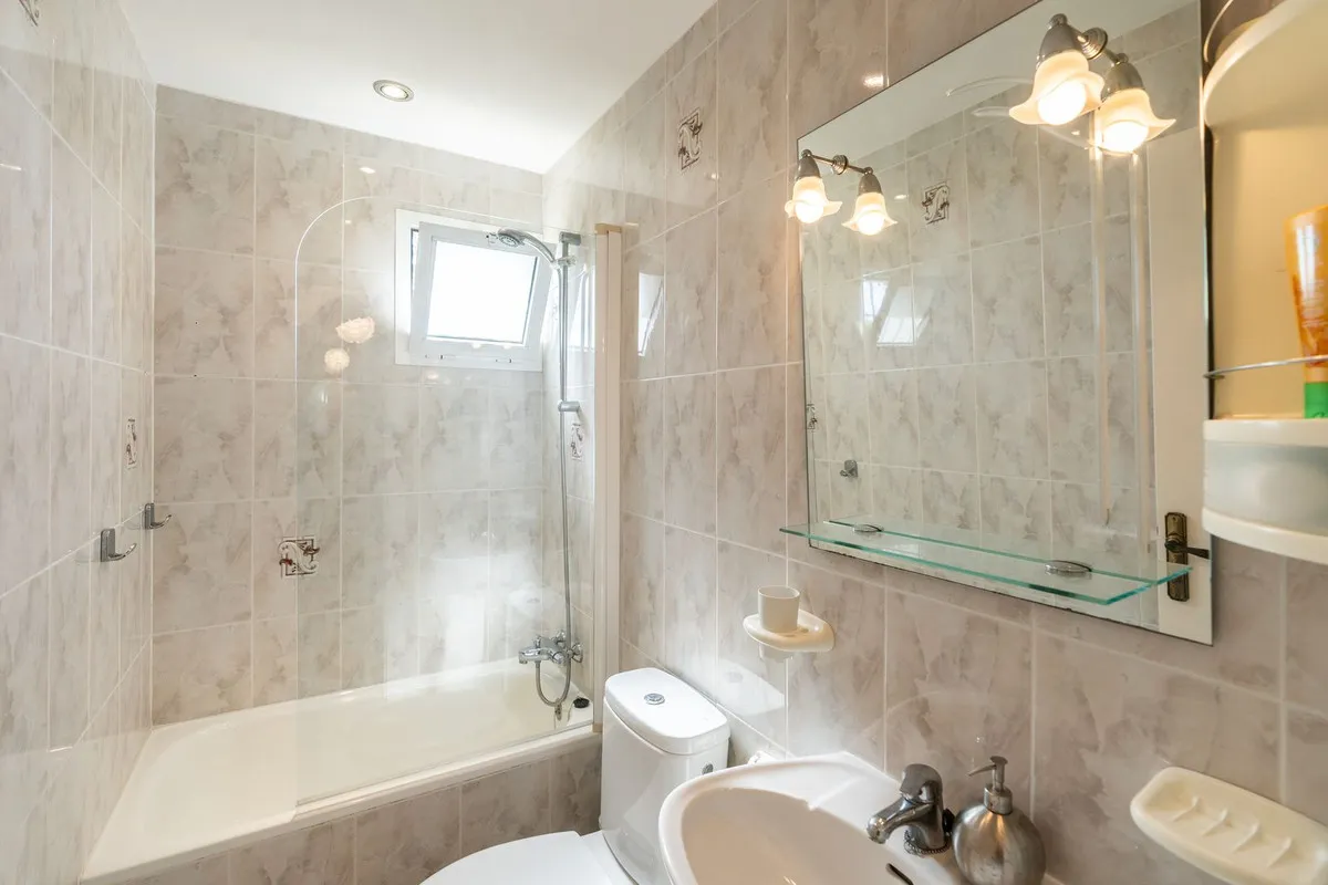 12df9c47-6f99-45c8-bb24-1a9aa218efbf