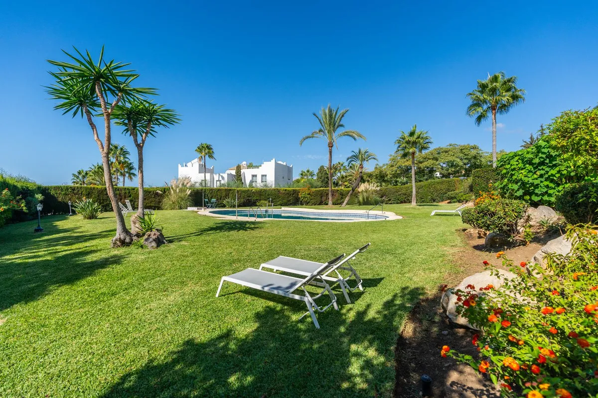 44252433-bd6b-4d9e-8fd3-ace945c3ef22