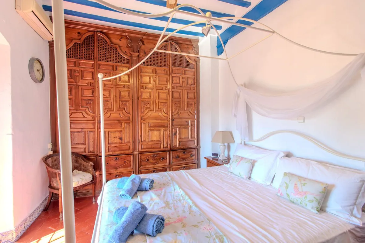 26979eae-8427-45dd-a4f4-e5e932572bf7