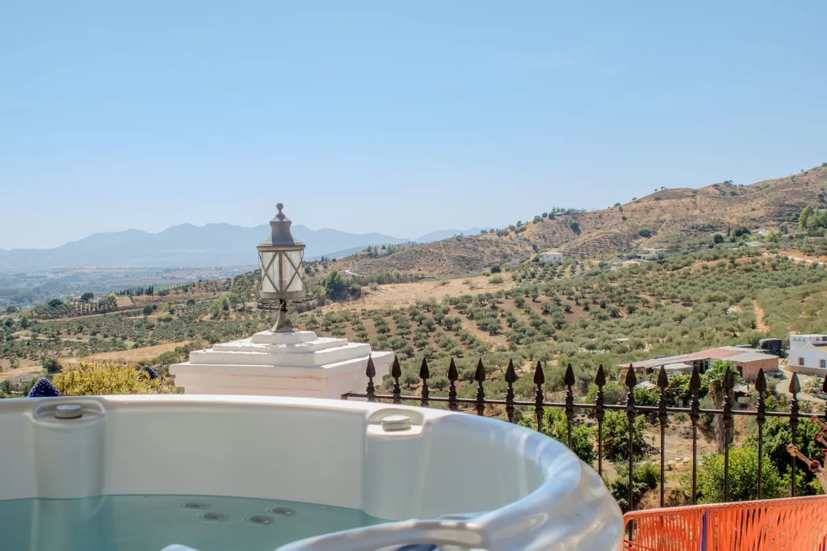 c0dcedbd-5cc7-413a-8154-379d37b26975