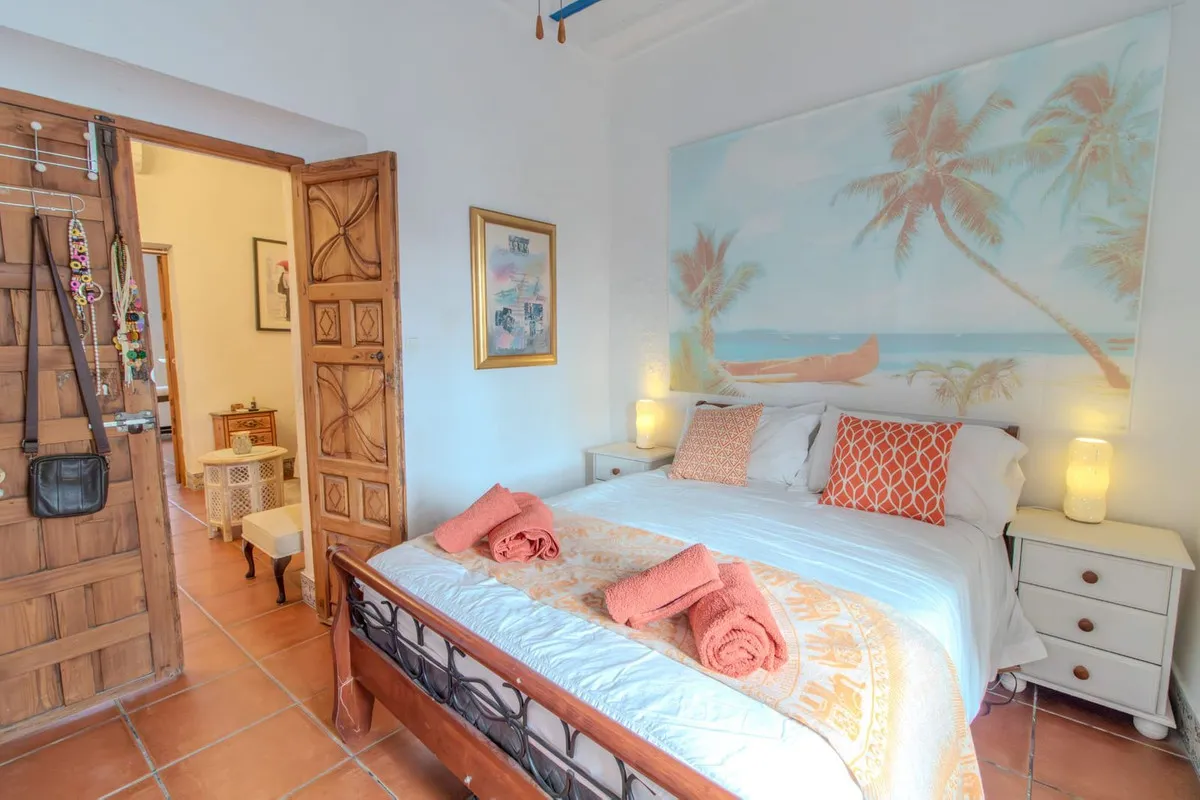 ca727553-8316-4fcf-b5cb-da671b66080f