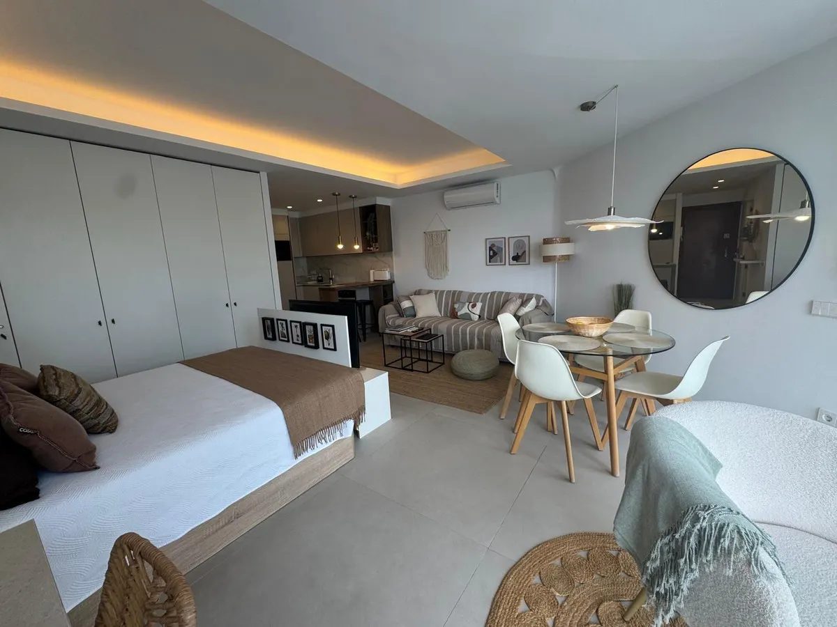 803b3f61-9758-4ac6-b68c-c3aa776982c7