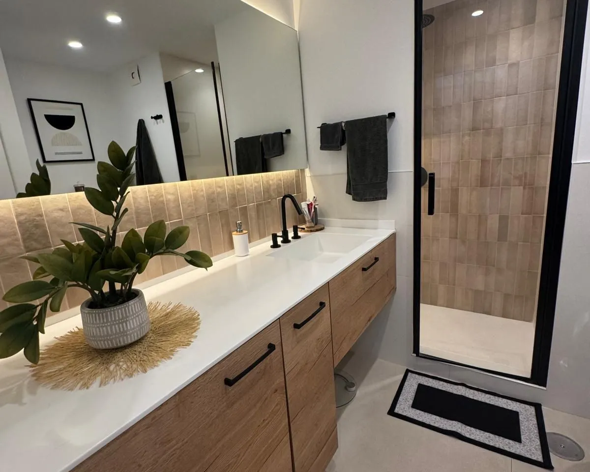 91547379-b847-4533-a5f1-c25ac64416e2