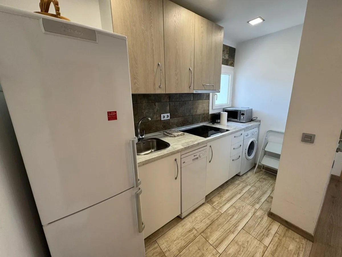 1bc767bf-b788-41ab-8490-6484b3c75141