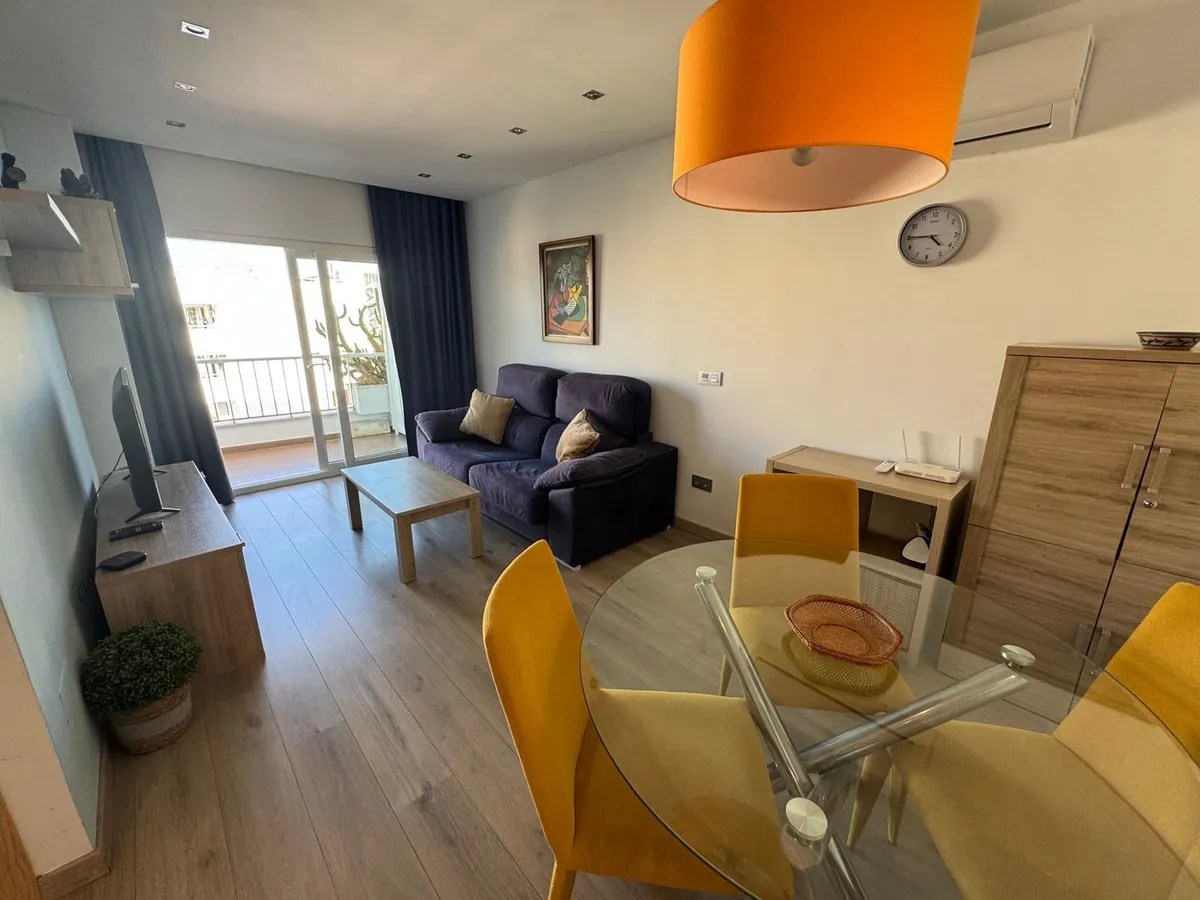 a10787db-700e-4195-a010-b3b695286f4b