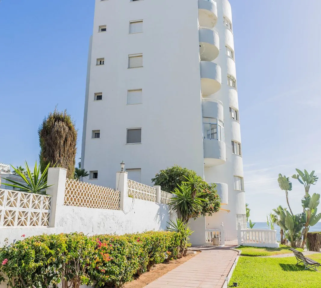 7b167da3-c8a6-4618-a3bb-9bbe43771f94