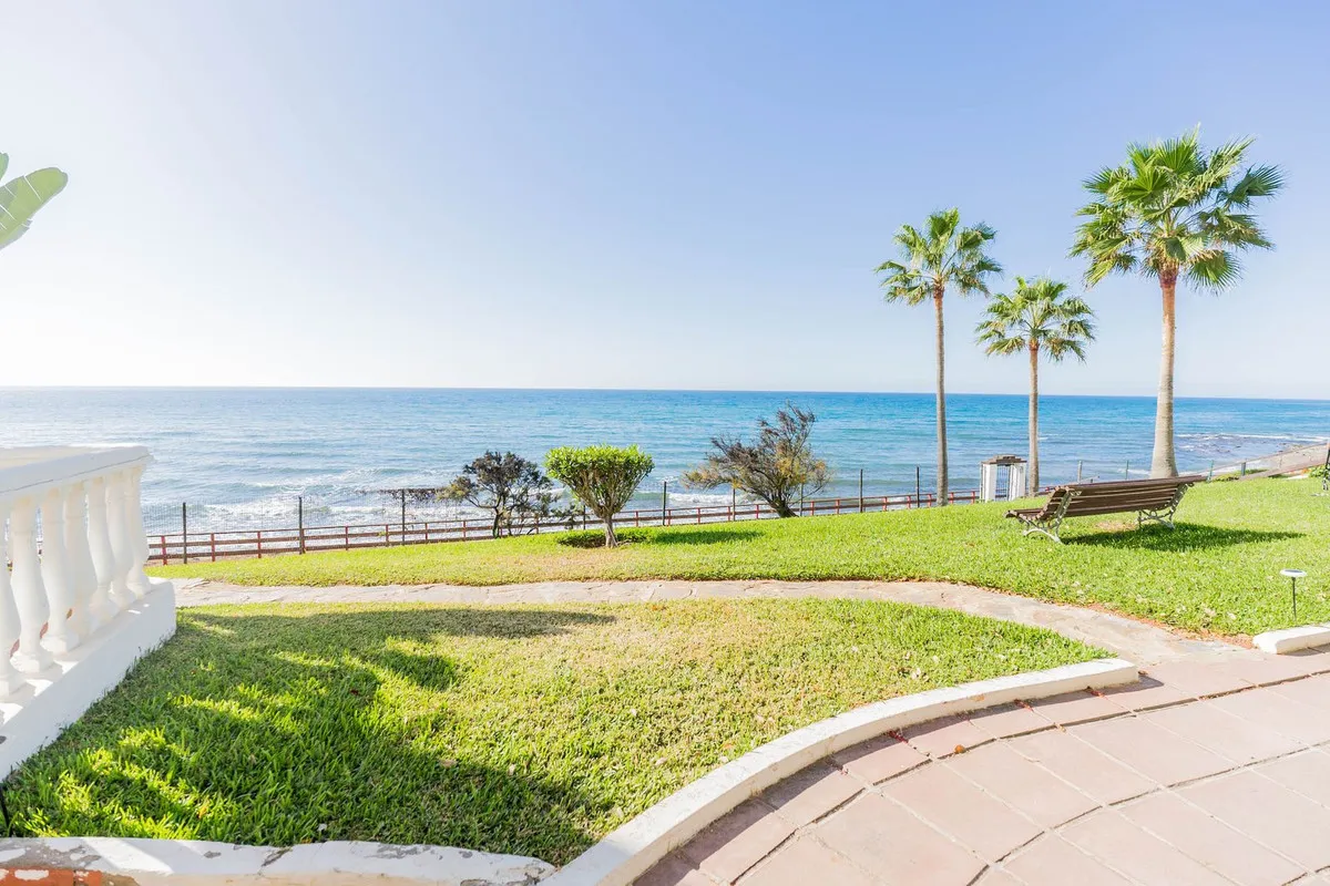 b3db2d93-e200-4e64-8dfa-780be9f69d9b