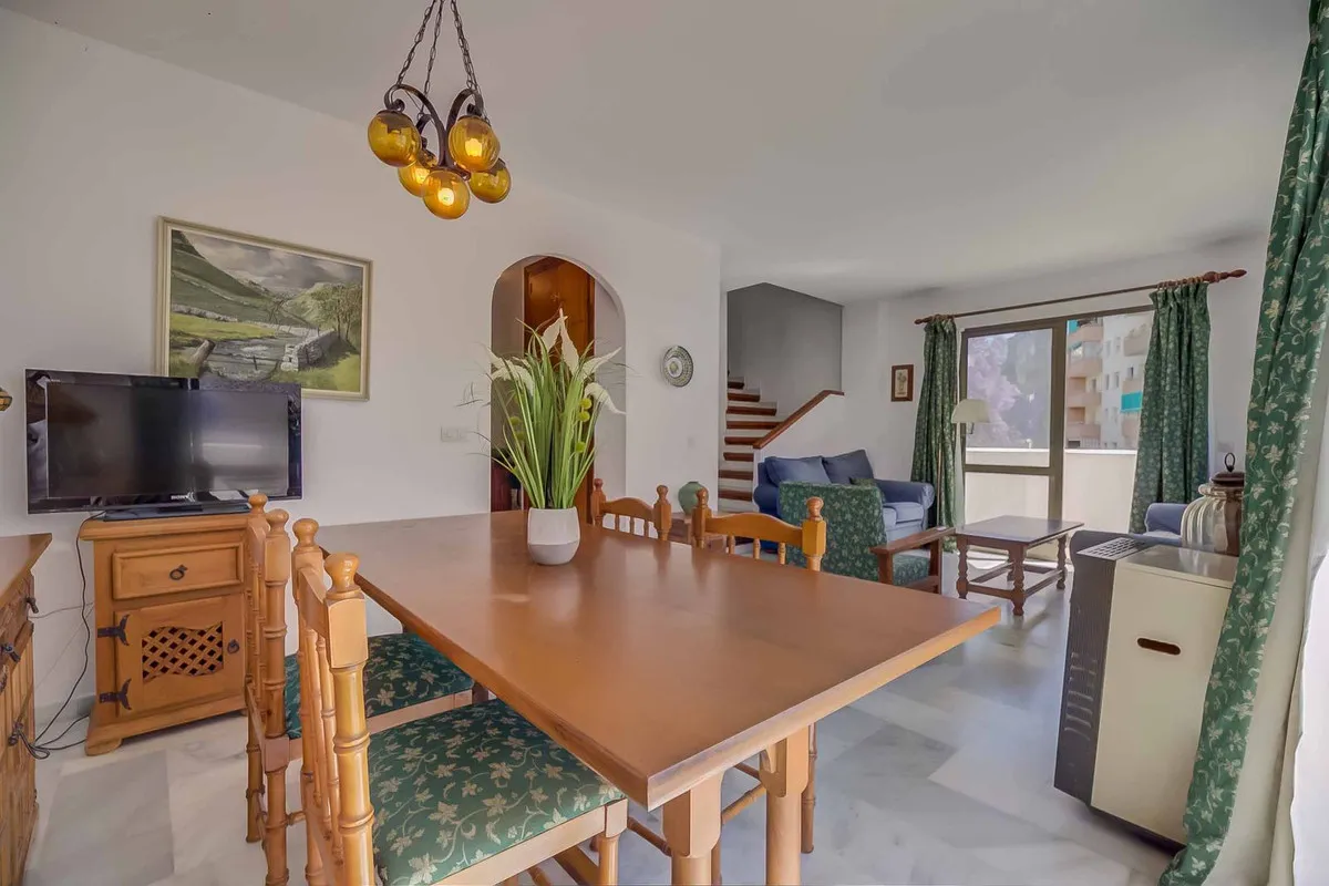 b5e208fe-febc-4285-8319-a29ecf563bb4