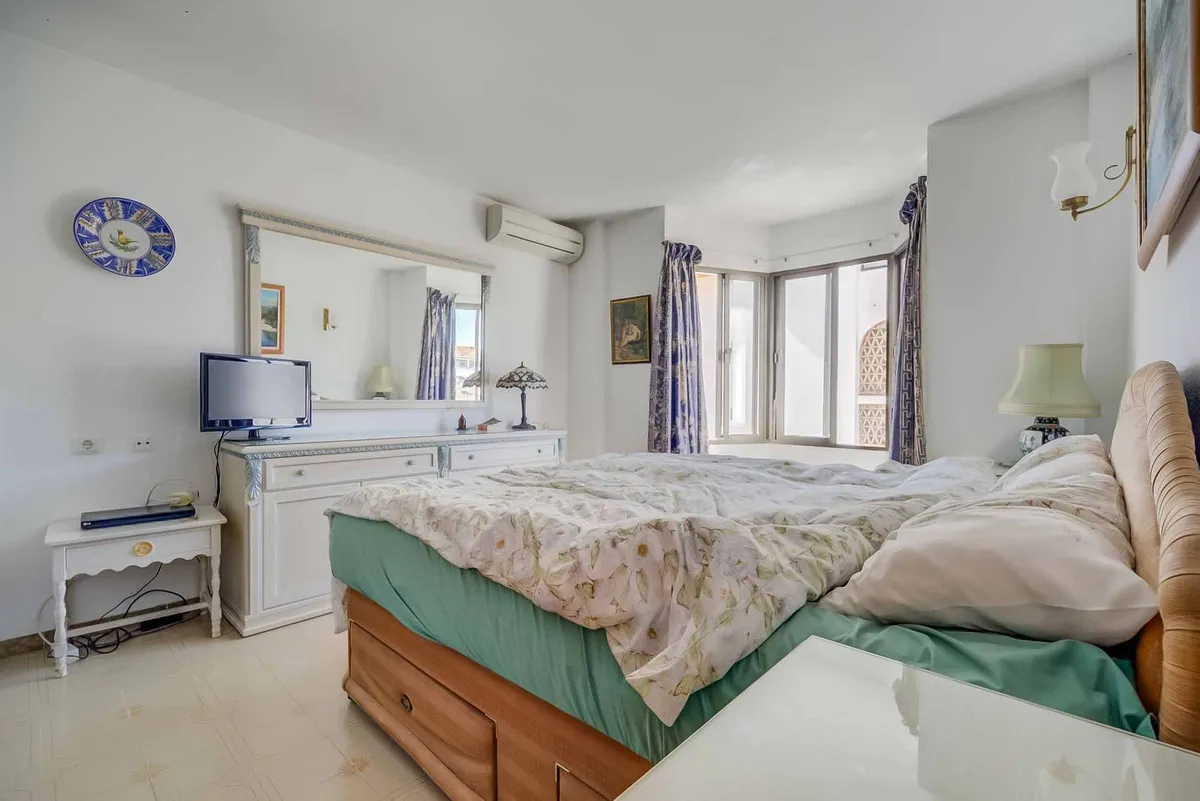 e2a99d86-d396-496b-ad2a-0514cd2c93be