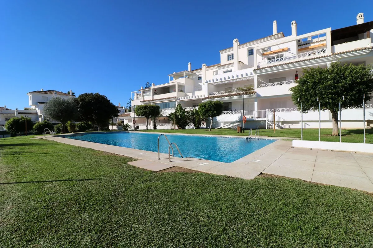 fd0a49c6-65aa-4044-bcc6-41b4a33e4d02